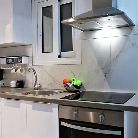 White Apartment/kolwnaki/100mbps/wifi * Athens