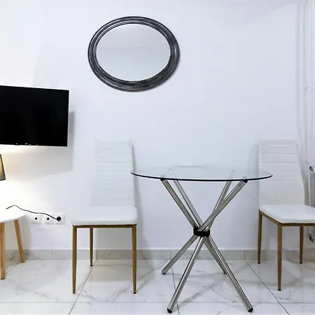 Apartment White Apartment/kolwnaki/100mbps/wifi Athens