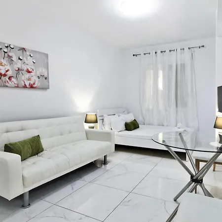 White Apartment/kolwnaki/100mbps/wifi