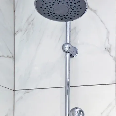 White Apartment/kolwnaki/100mbps/wifi Apartment Athens