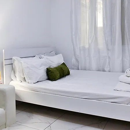 White Apartment/kolwnaki/100mbps/wifi Apartment *